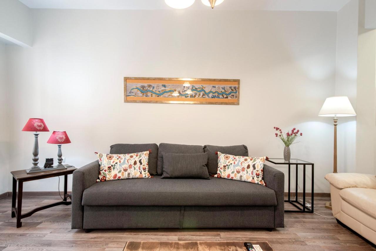 ¨Socrates¨ Traditional Apartment In The Center Of Atene Esterno foto
