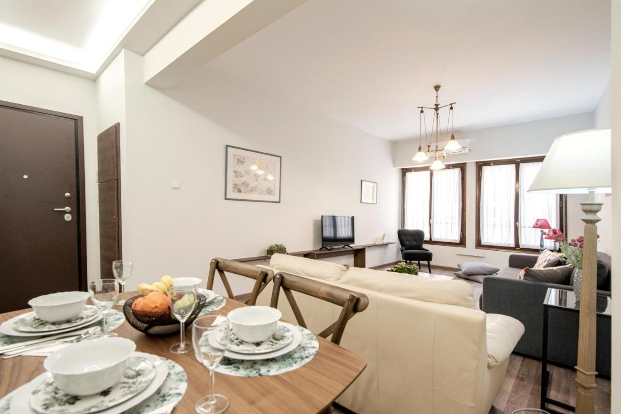 ¨Socrates¨ Traditional Apartment In The Center Of Atene Esterno foto