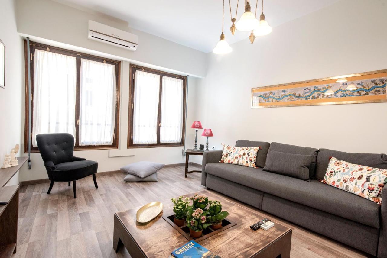 ¨Socrates¨ Traditional Apartment In The Center Of Atene Esterno foto