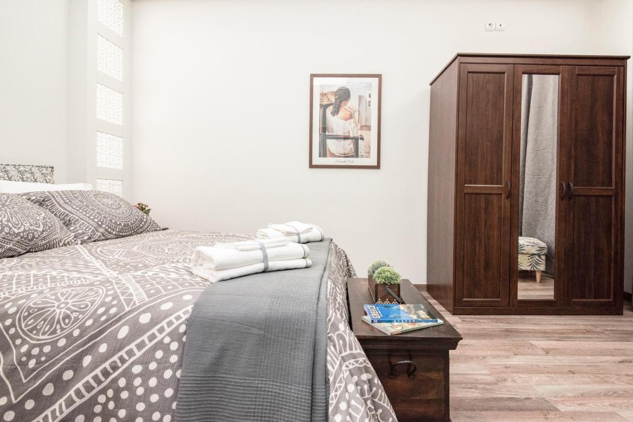 ¨Socrates¨ Traditional Apartment In The Center Of Atene Esterno foto